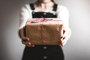 gift-unsplash